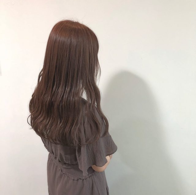 .
.
#ピンクベージュ
.
ナツイロ増えてます！
ちょっと明るくしたい方が多いです🥺
.
.
styling by @above_nakamura .
.
.
#美容室
#美容院
#吉祥寺
#ヘアカラー
#ヘアアレンジ
#above吉祥寺
#髪質改善
#ピンクブラウン
#ピンクアッシュ
#ハイトーンカラー