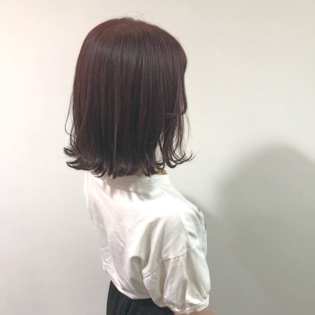 .
.
さらっと外ハネボブ◎
.
.
シンプルに白Tとの相性も🙆‍♀️です！
.
styling @above_nakamura .
.
.
#美容室
#美容院
#吉祥寺
#ヘアカラー
#ヘアアレンジ
#above吉祥寺
#髪質改善
#ラベンダーピンク
#ラベンダーアッシュ
#外ハネボブ 
#切りっぱなしボブ